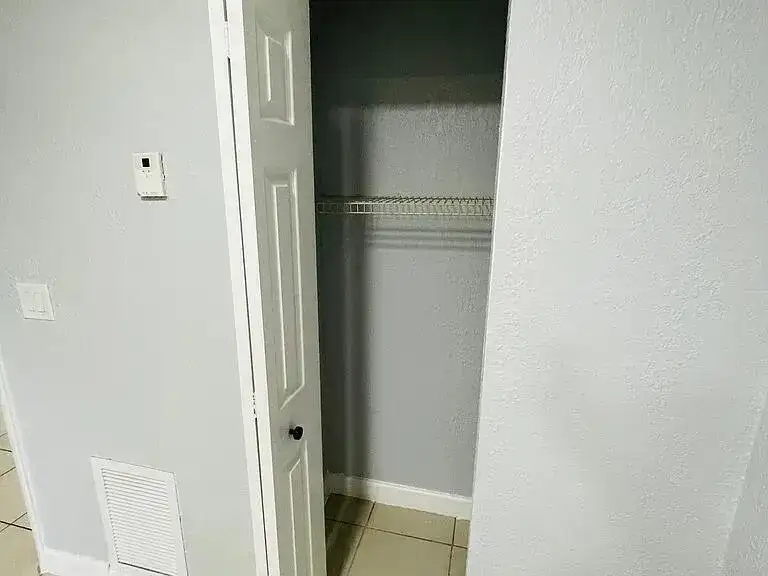 890 NW 45 Avenue # 32, Miami FL 33126 photo 4