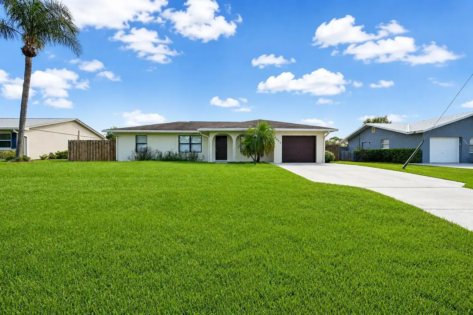 2033 SW Gemini Lane, Port St. Lucie FL 34984 photo 2