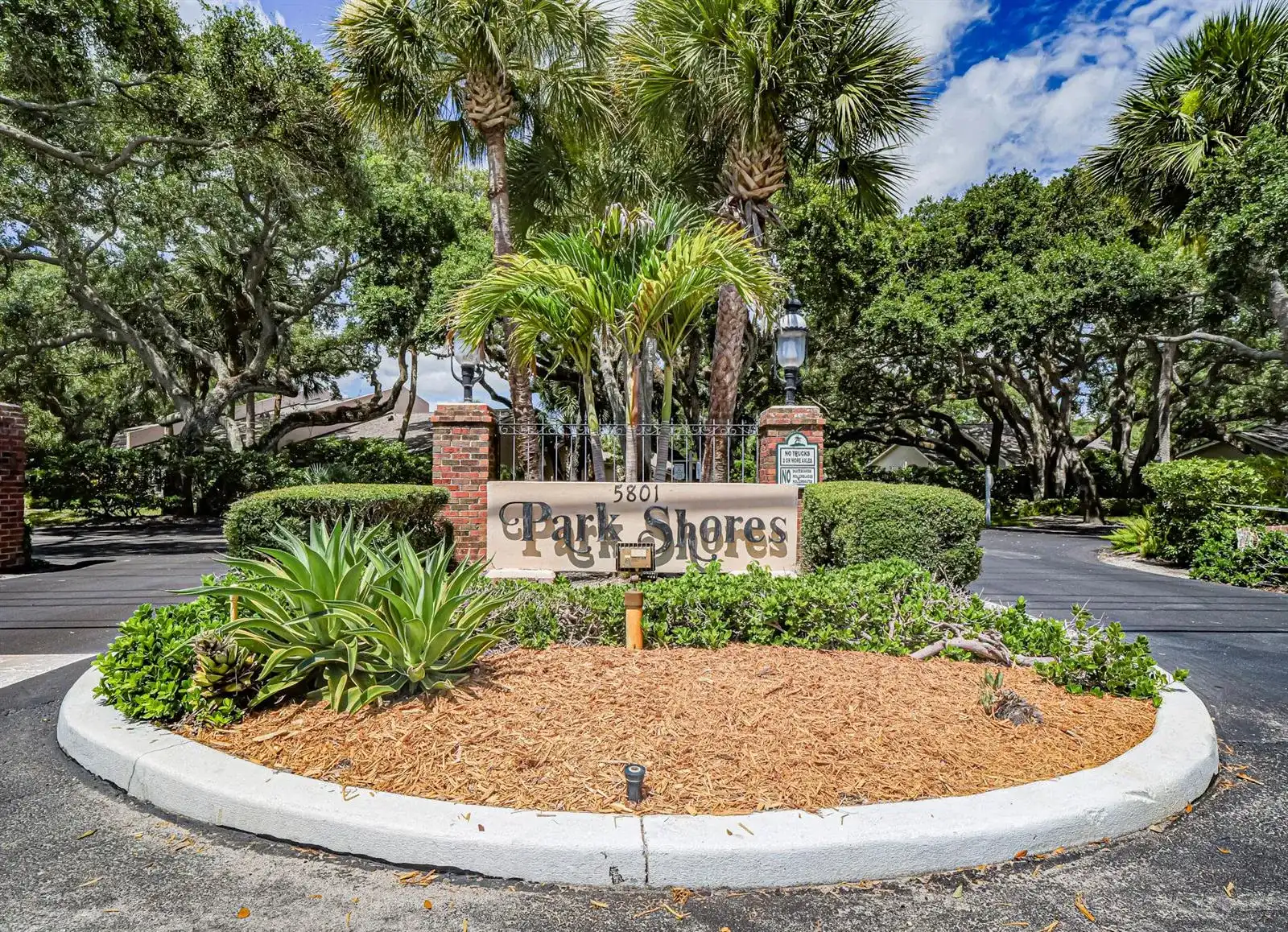 219 E Park Shores Circle # 219B, Indian River Shores FL 32963