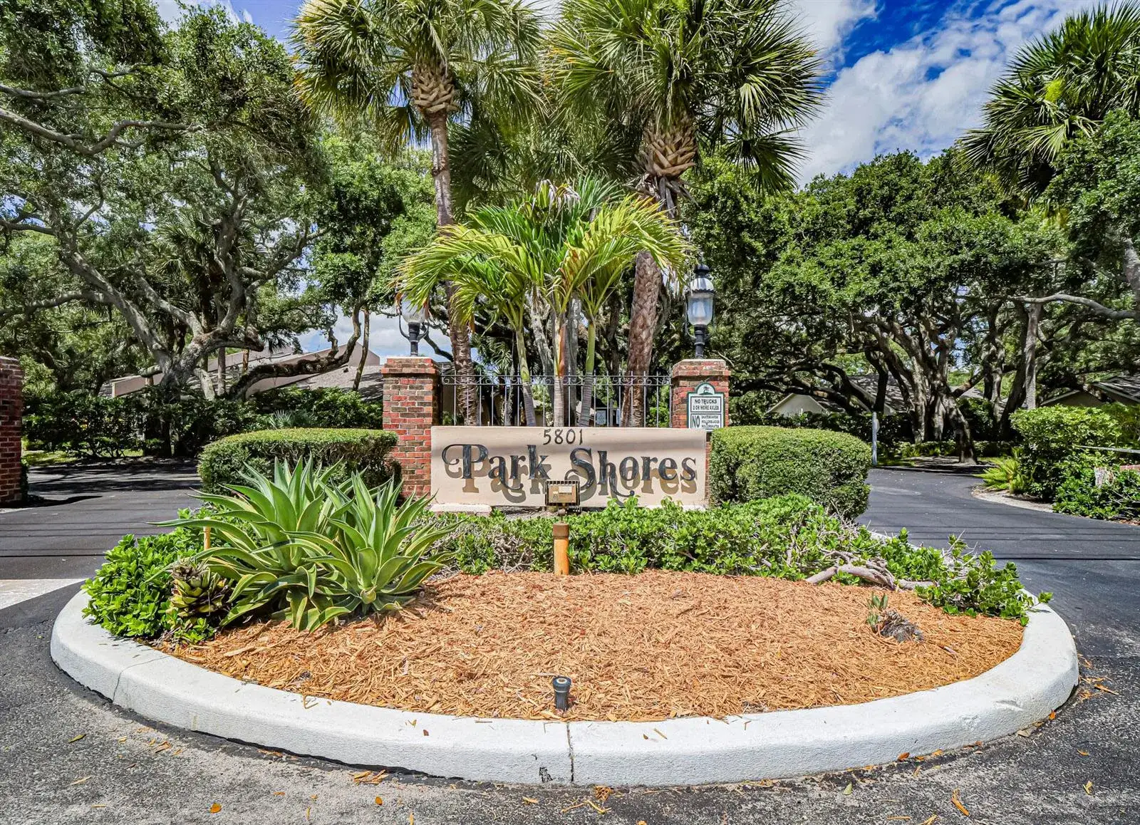 219 E Park Shores Circle # 219B, Indian River Shores FL 32963