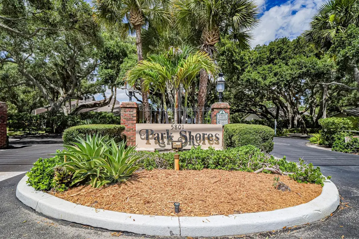 219 E Park Shores Circle # 219B, Indian River Shores FL 32963