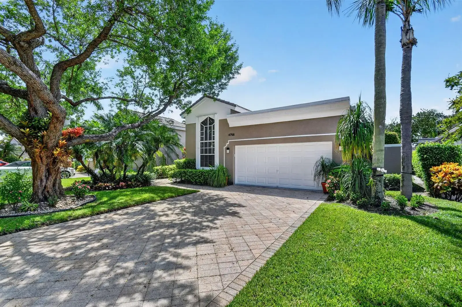 4758 CARLTON GOLF Drive, Lake Worth FL 33449 photo 2