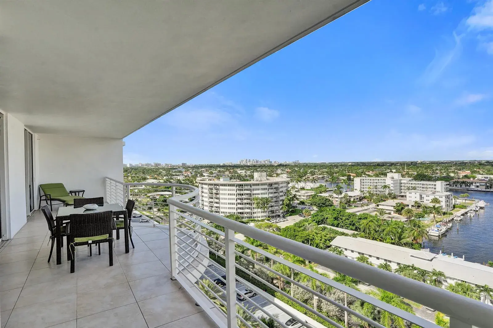 2831 N Ocean Boulevard, Fort Lauderdale FL 33308