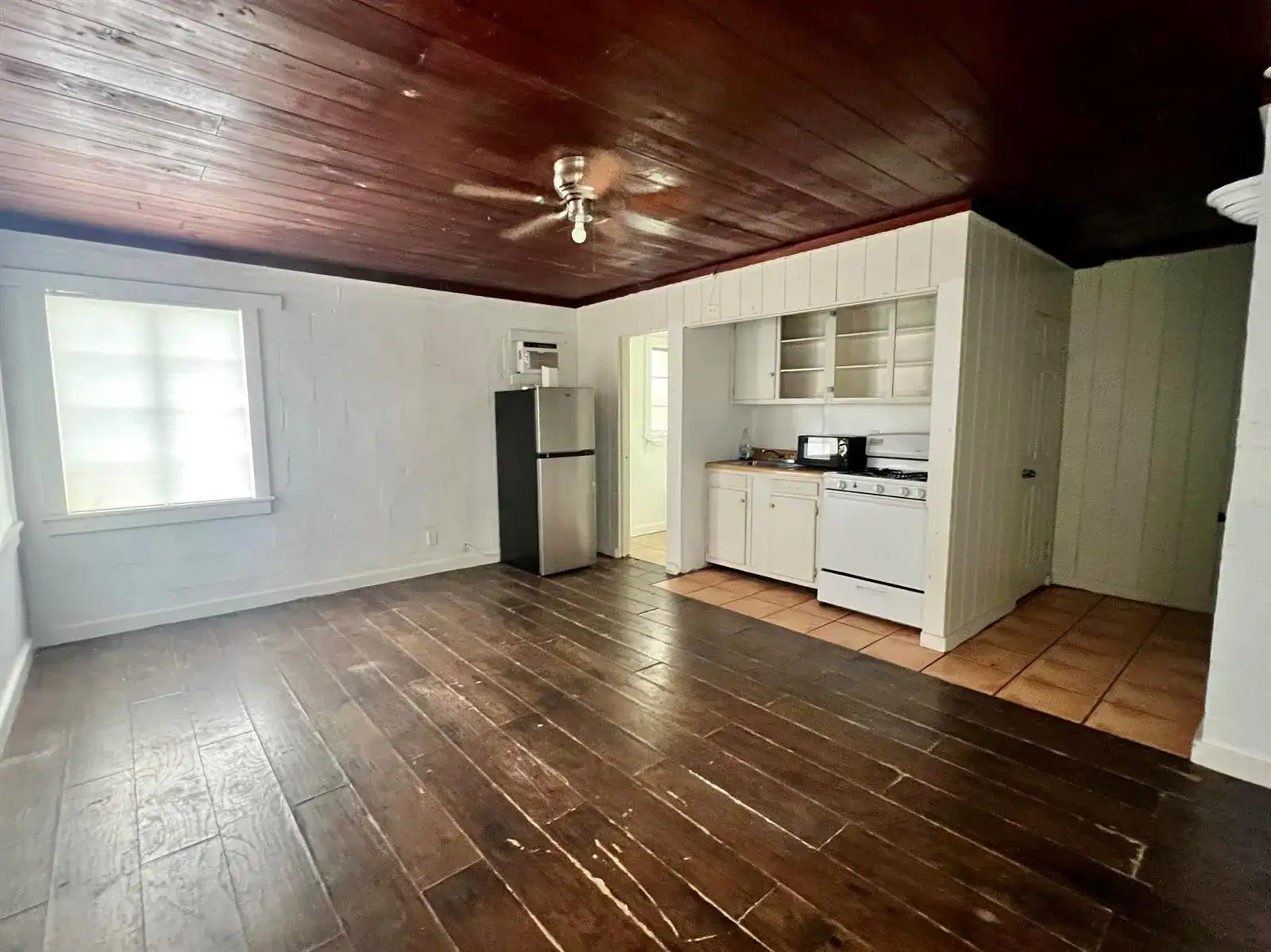 3261 S Us Highway 1 # 4, Fort Pierce FL 34982 photo 2