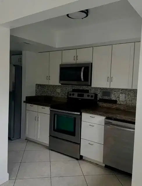701 NW 19TH Street # 512, Fort Lauderdale FL 33311 photo 5