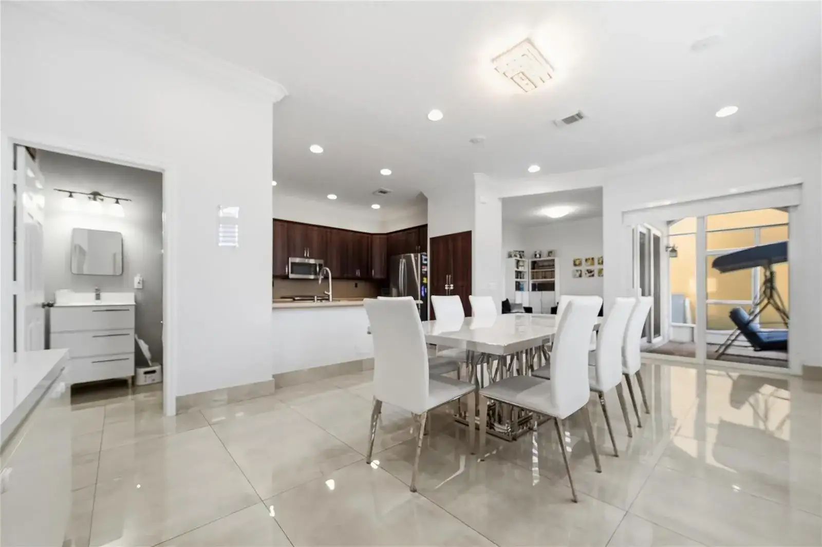 4916 SW 38TH Way, Hollywood FL 33312 photo 3