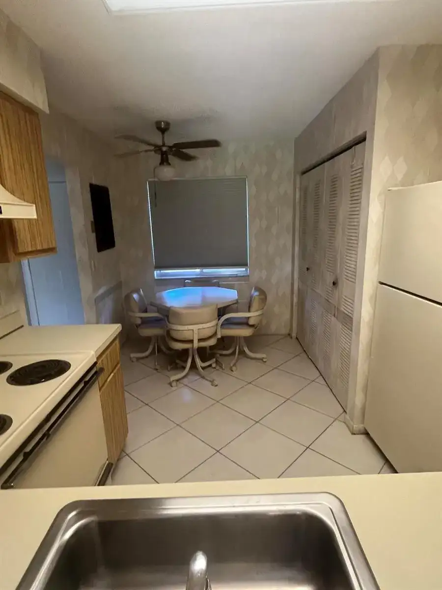 7006 HUNTINGTON Lane # 302, Delray Beach FL 33446 photo 5