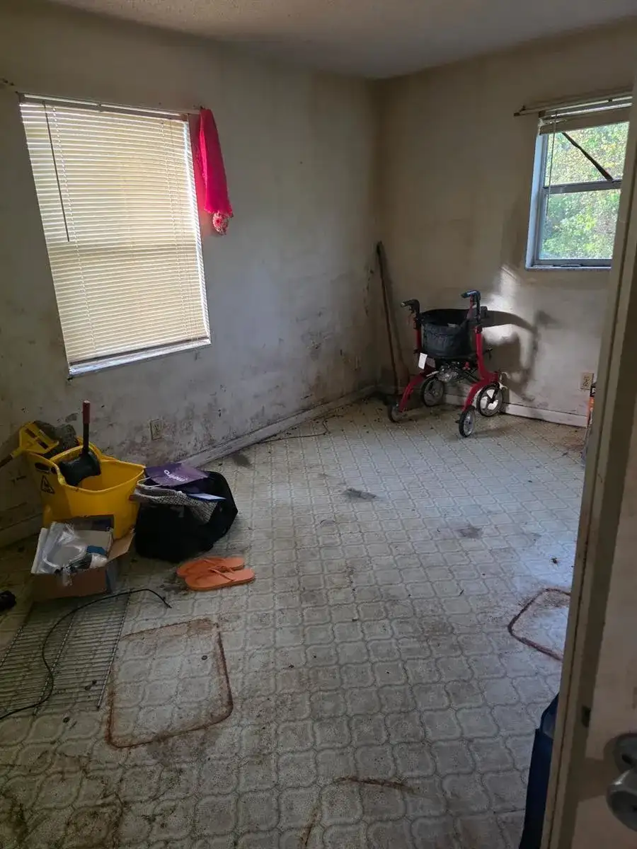 8523 SE PETTWAY Street, Hobe Sound FL 33455 photo 3