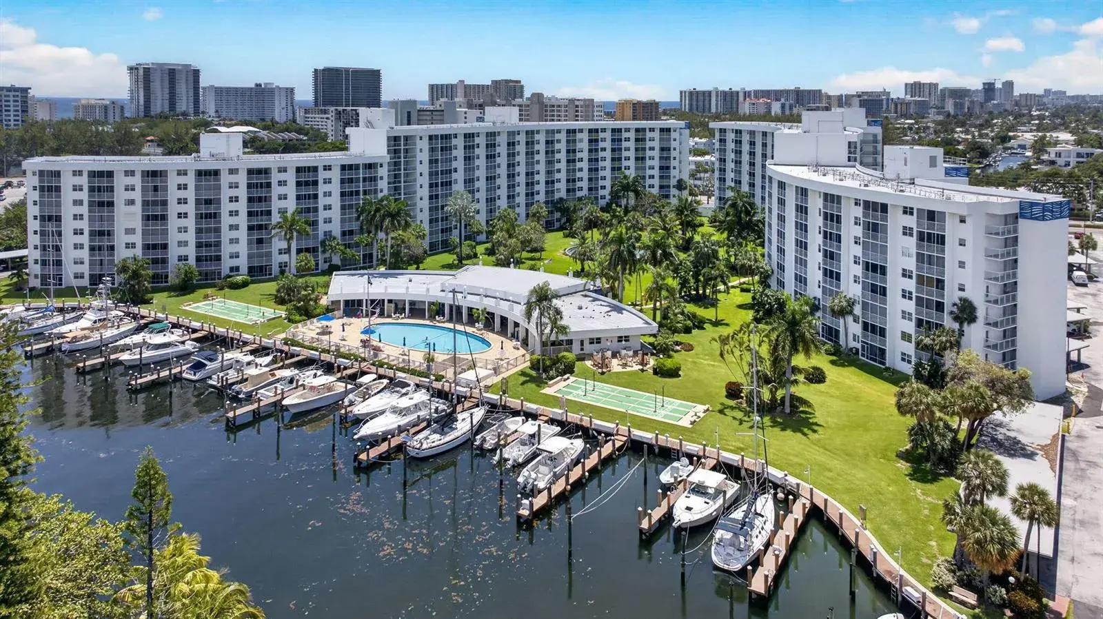 2731 NE 14TH ST Causeway # 405, Pompano Beach FL 33062