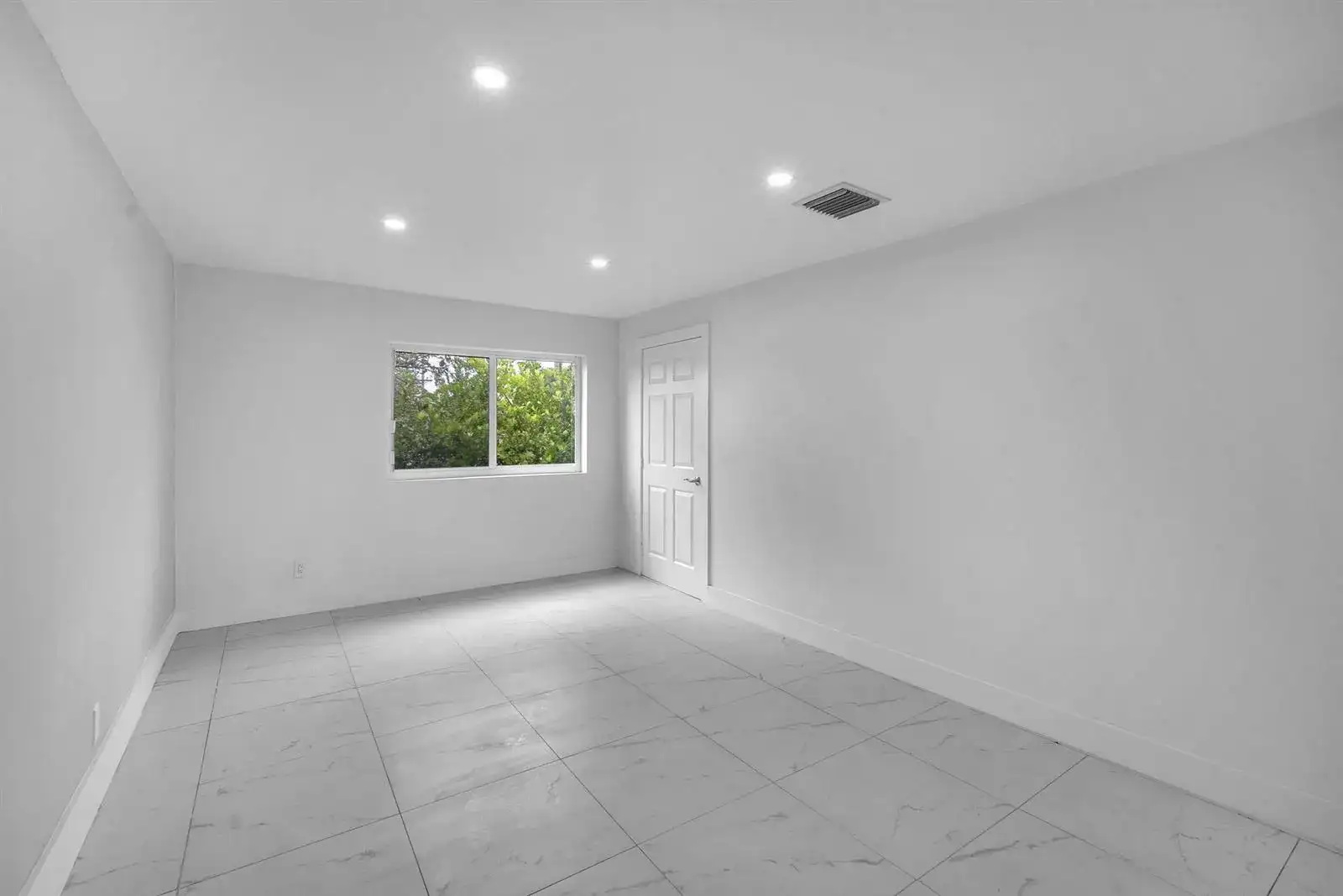 3311 N DIXIE, Pompano Beach FL 33064 photo 5