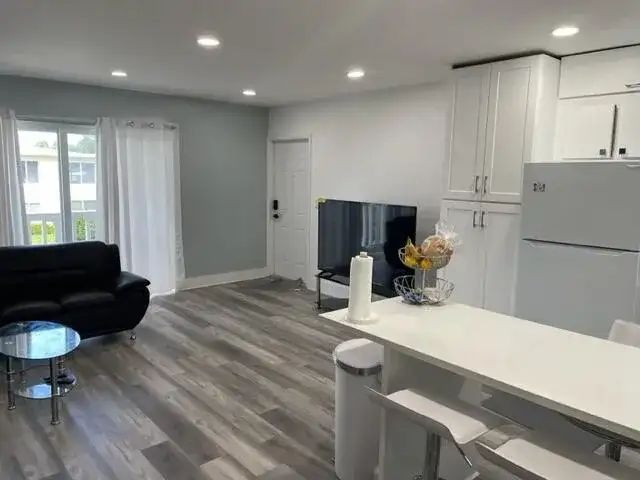 90 S Blvd Boulevard # 2b, Boynton Beach FL 33435 photo 2