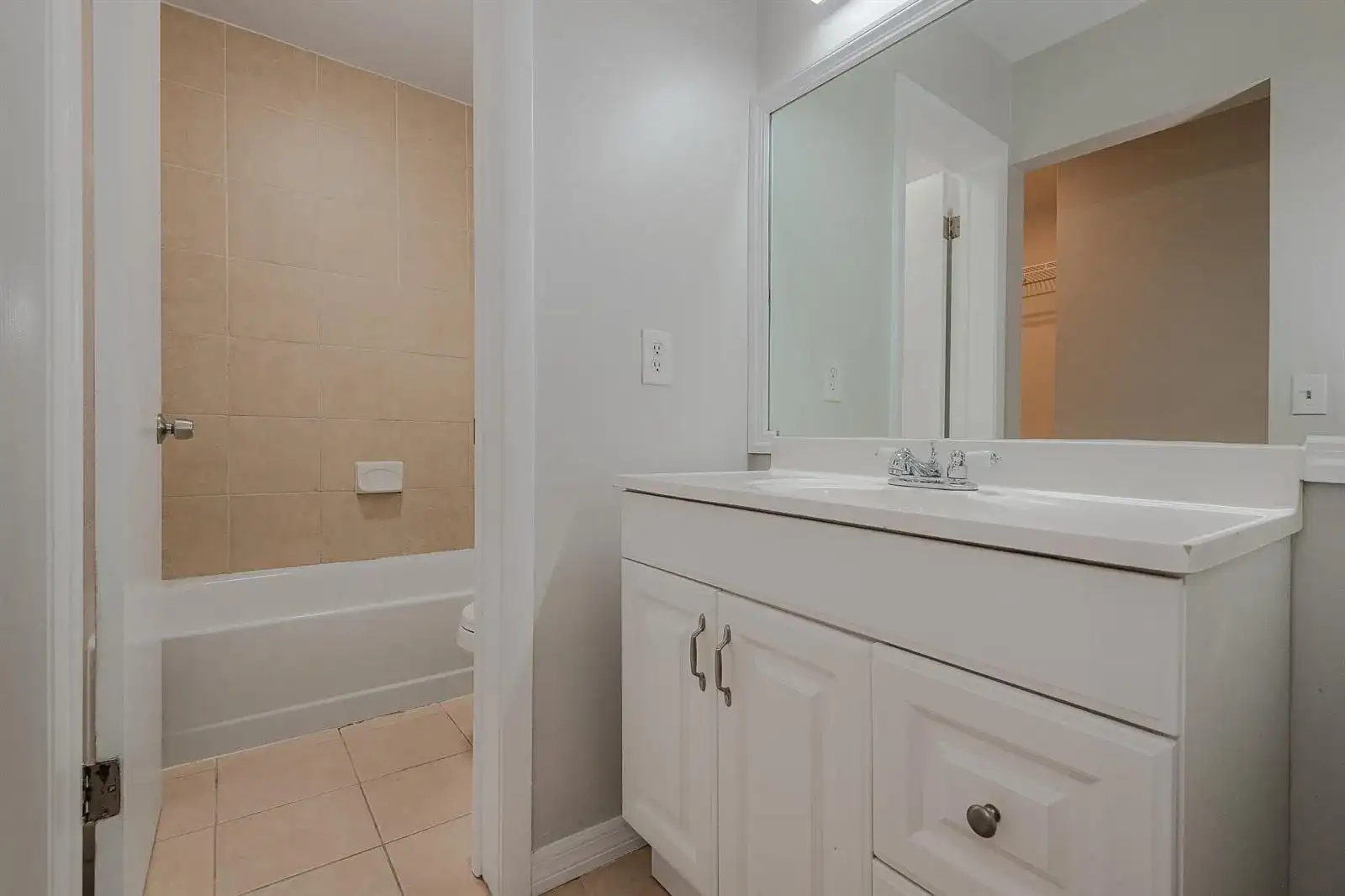 1000 St Charles Place Unit 215, Pembroke Pines FL 33026 photo 5