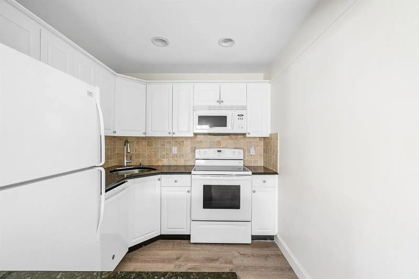 2455 NE 51st Street # E102, Fort Lauderdale FL 33308 photo 4