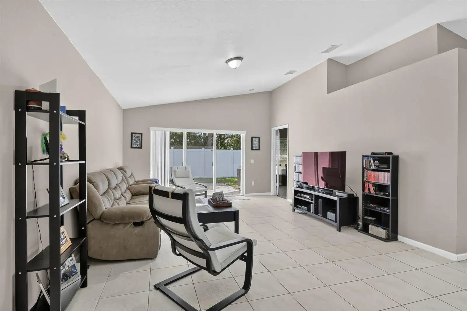 5088 NORTHERN LIGHTS Drive, FL 33463 photo 4