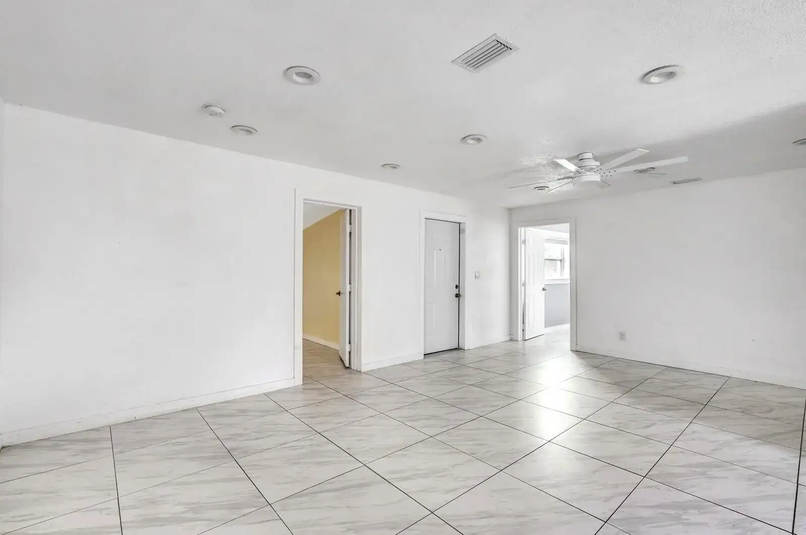 4389 BELLEWOOD Street, Palm Beach Gardens FL 33410 photo 5