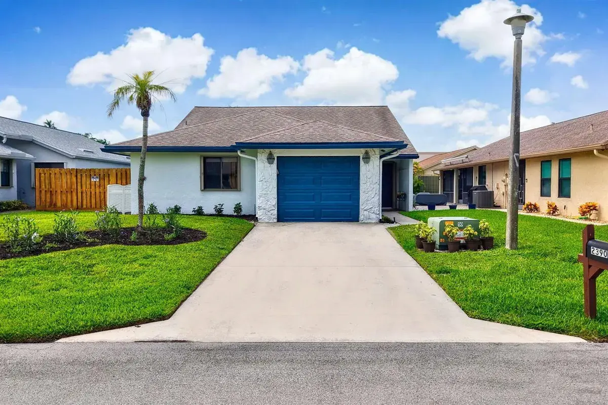 2390 NW 15TH Street NW, Delray Beach FL 33445
