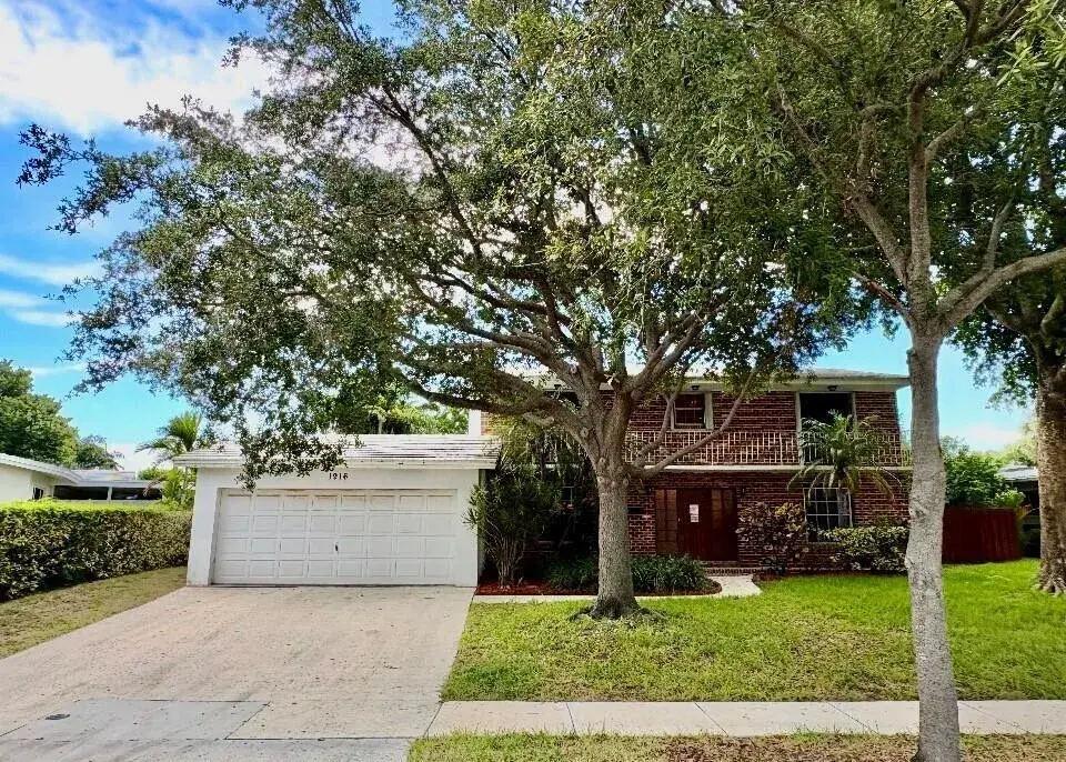 1916 HARBOURVIEW Drive, Fort Lauderdale FL 33316