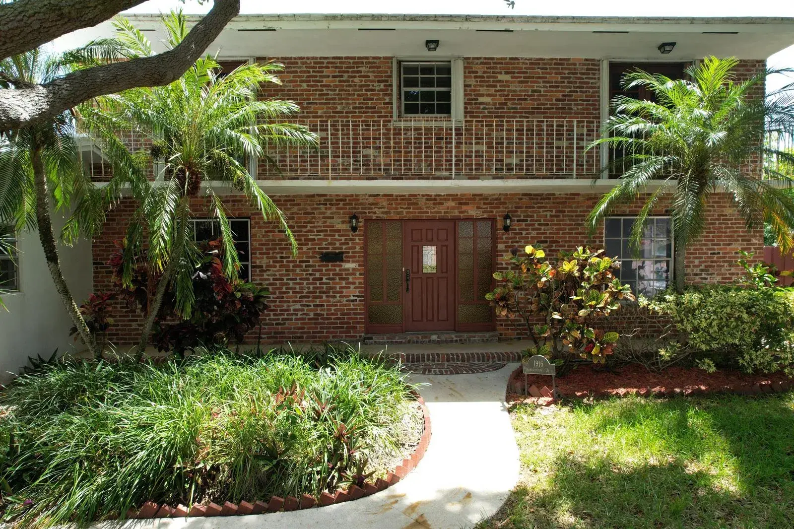 1916 HARBOURVIEW Drive, Fort Lauderdale FL 33316