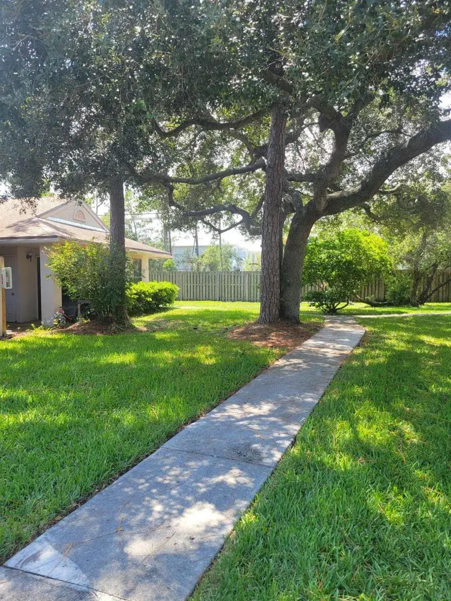 2837 STONEWAY Lane # D, Fort Pierce FL 34982