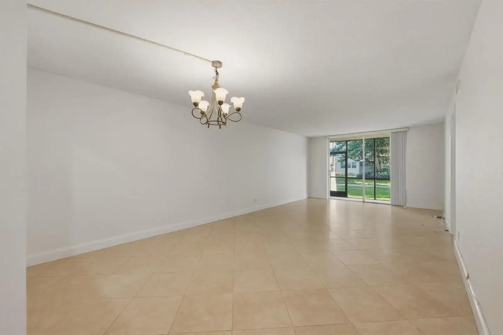 681 S Hollybrook Drive # 109, Pembroke Pines FL 33025 photo 3
