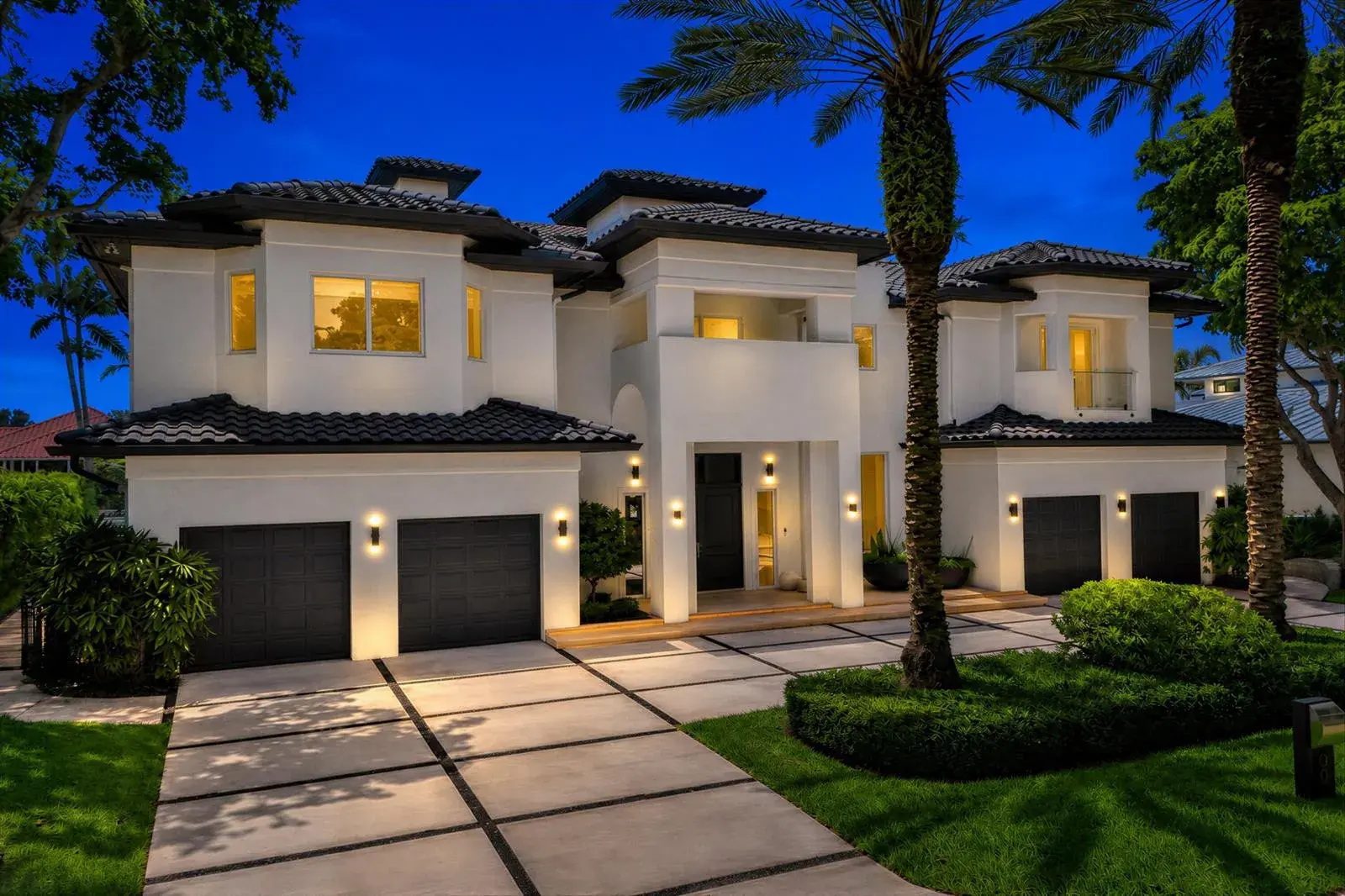 30 S COMPASS Drive, Fort Lauderdale FL 33308