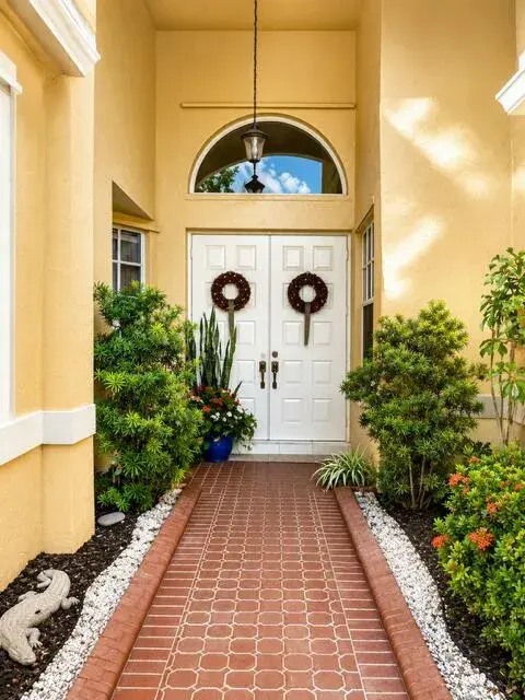 18301 NW 16th Street, Pembroke Pines FL 33029