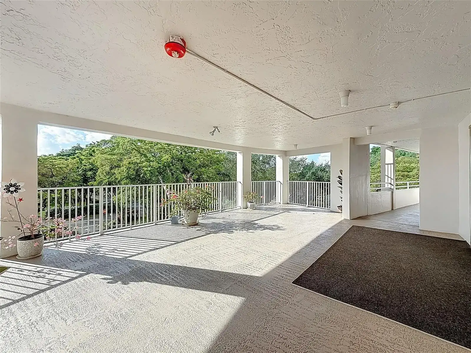 545 Oaks Lane # 410, Pompano Beach FL 33069 photo 5