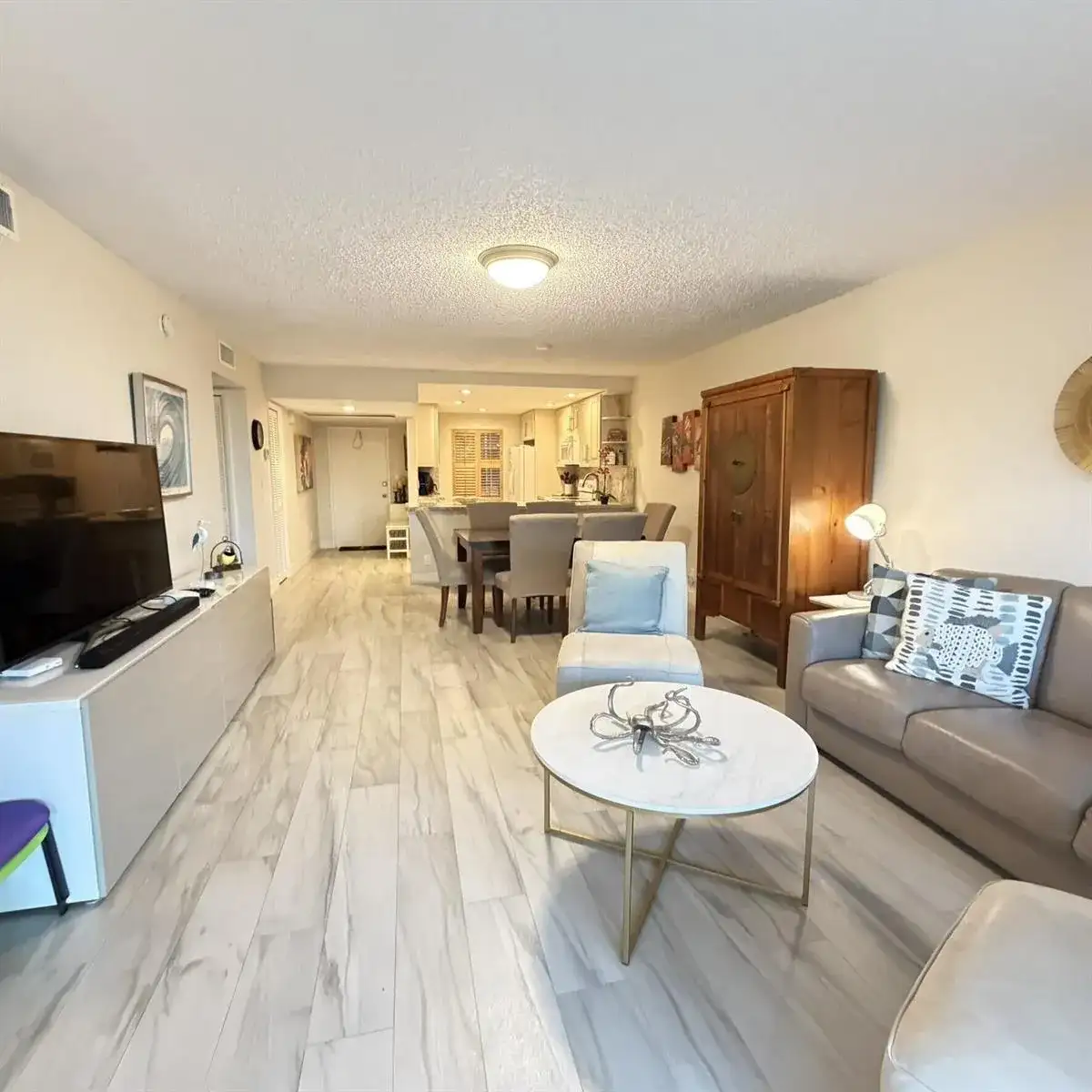 3800 OAKS CLUBHOUSE Drive # 311, Pompano Beach FL 33069 photo 4