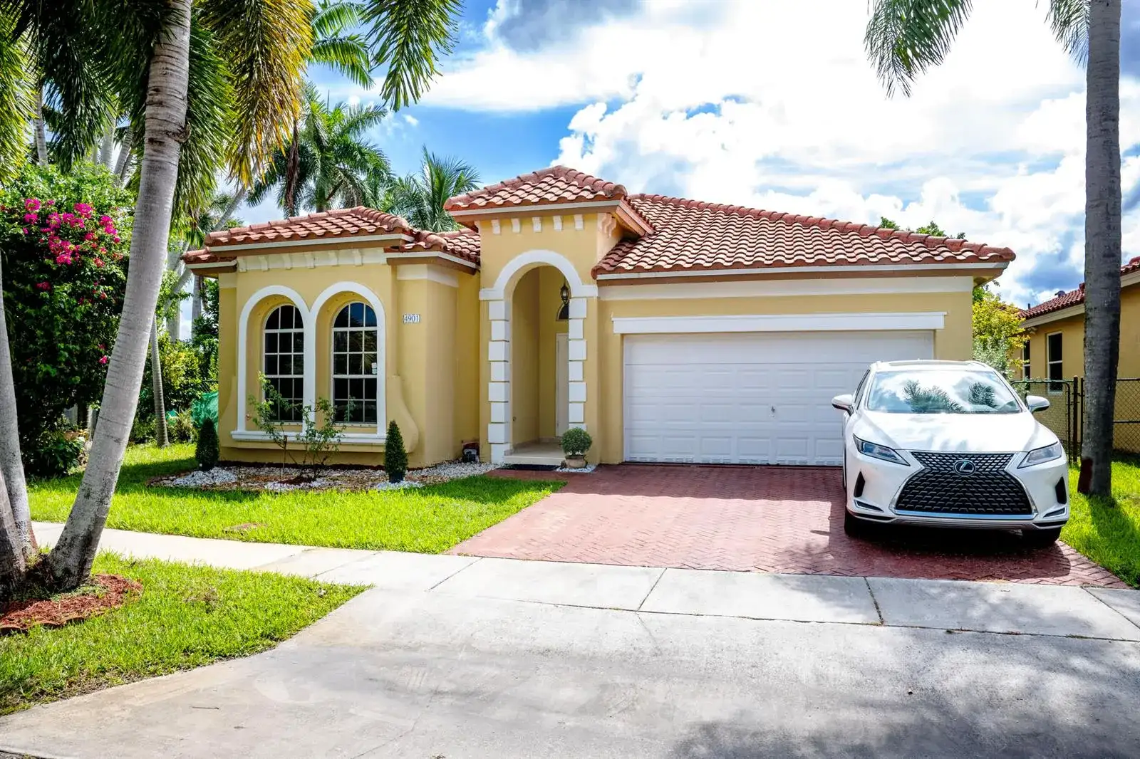 4901 SW 134TH Avenue, Miramar FL 33027 photo 2