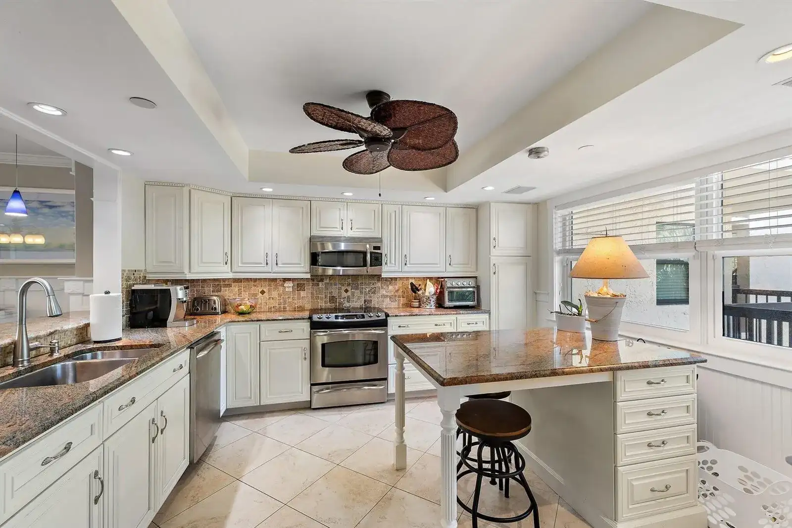 374 Golfview Road # 405, North Palm Beach FL 33408 photo 4