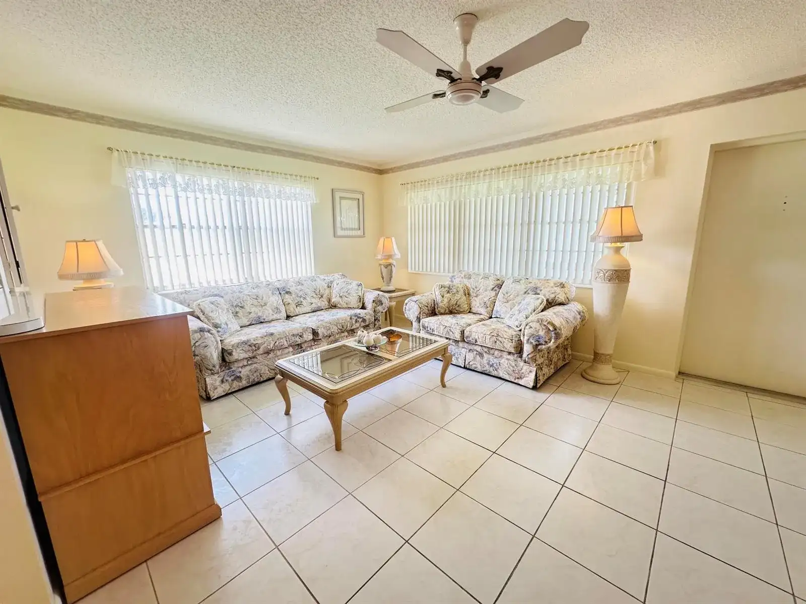 41 Lyndhurst B Unit 41, Deerfield Beach FL 33442 photo 5