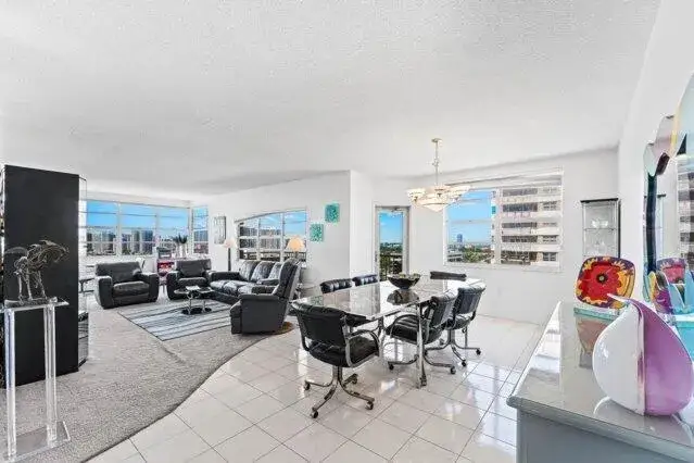 1980 S OCEAN Drive # 18Q, Hallandale Beach FL 33009