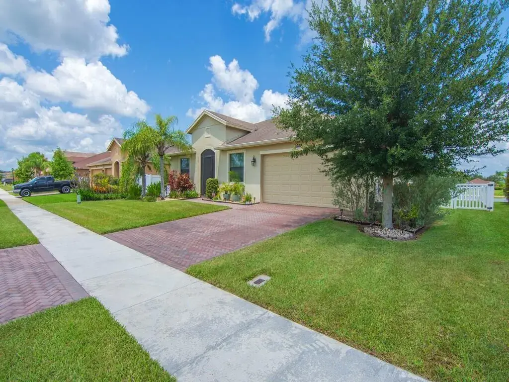 9880 Verona Manor, Vero Beach FL 32966