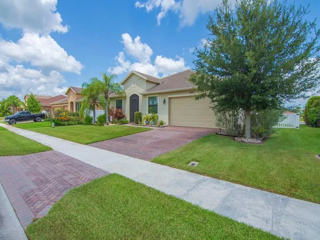 9880 Verona Manor, Vero Beach FL 32966