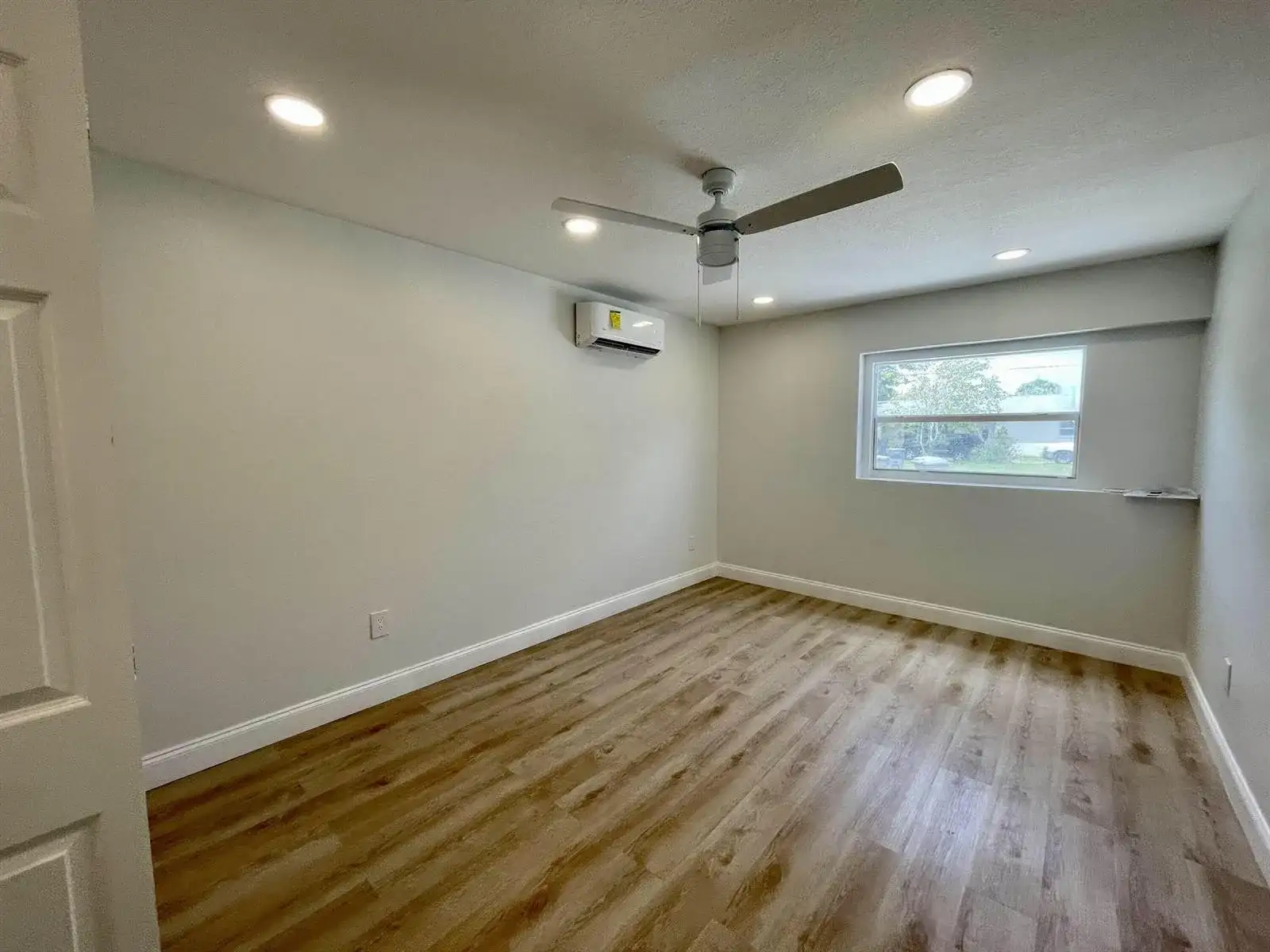 4790 Alberta Avenue, West Palm Beach FL 33417 photo 4