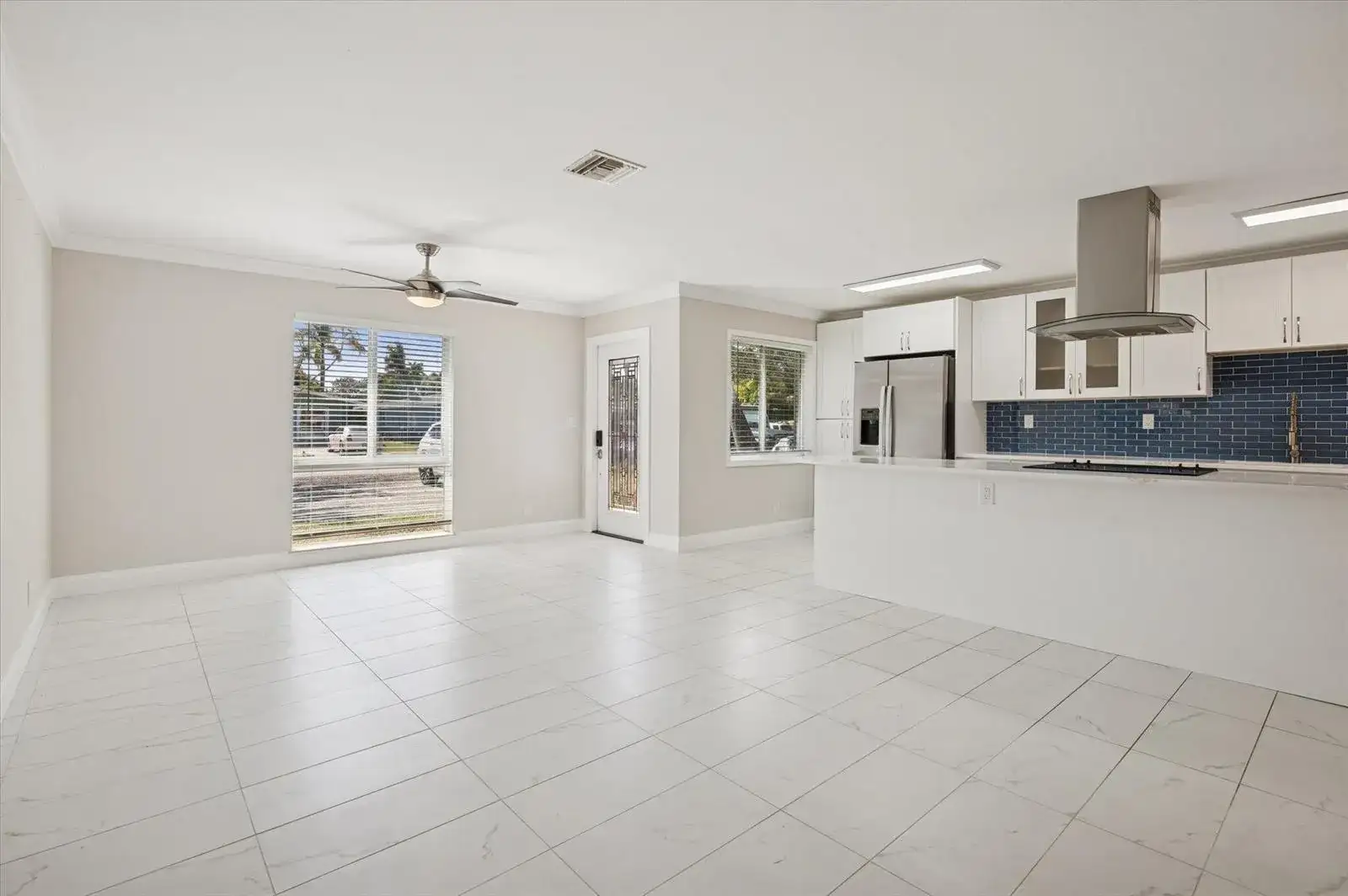 819 SW 13TH Street, Fort Lauderdale FL 33315 photo 2