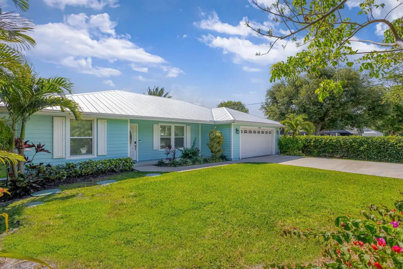 10600 SE Gomez Avenue, Hobe Sound FL 33455 photo 3
