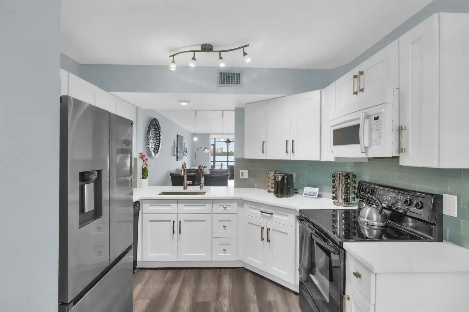 116 LAKE EMERALD Drive # 101, Oakland Park FL 33309 photo 4