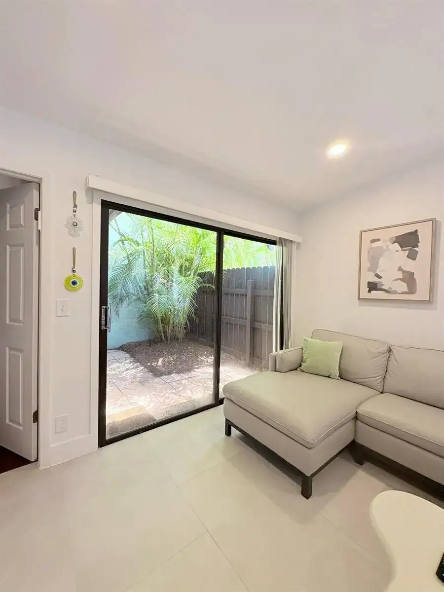 22274 PINEAPPLE WALK Drive # 1, Boca Raton FL 33433 photo 4