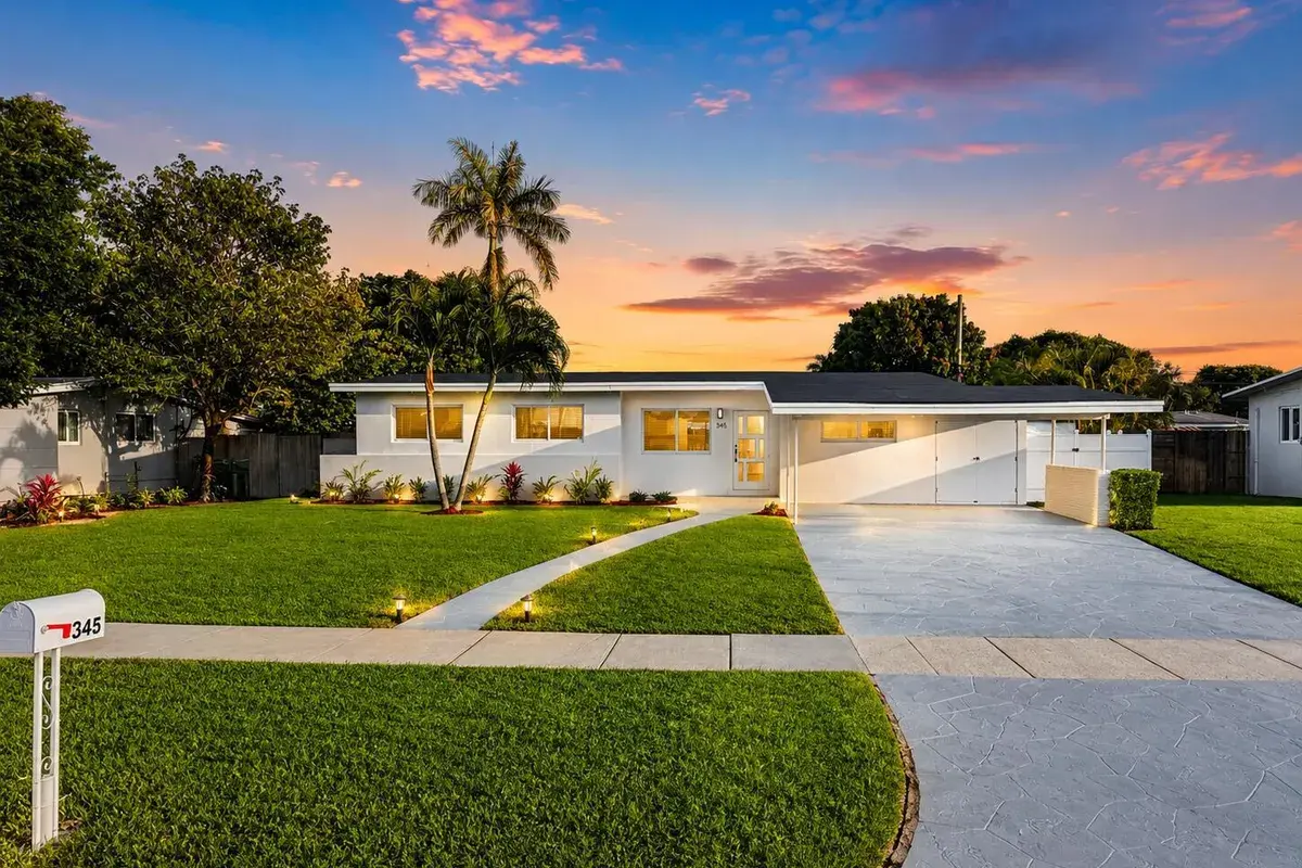 345 Pinehurst Road, West Palm Beach FL 33461