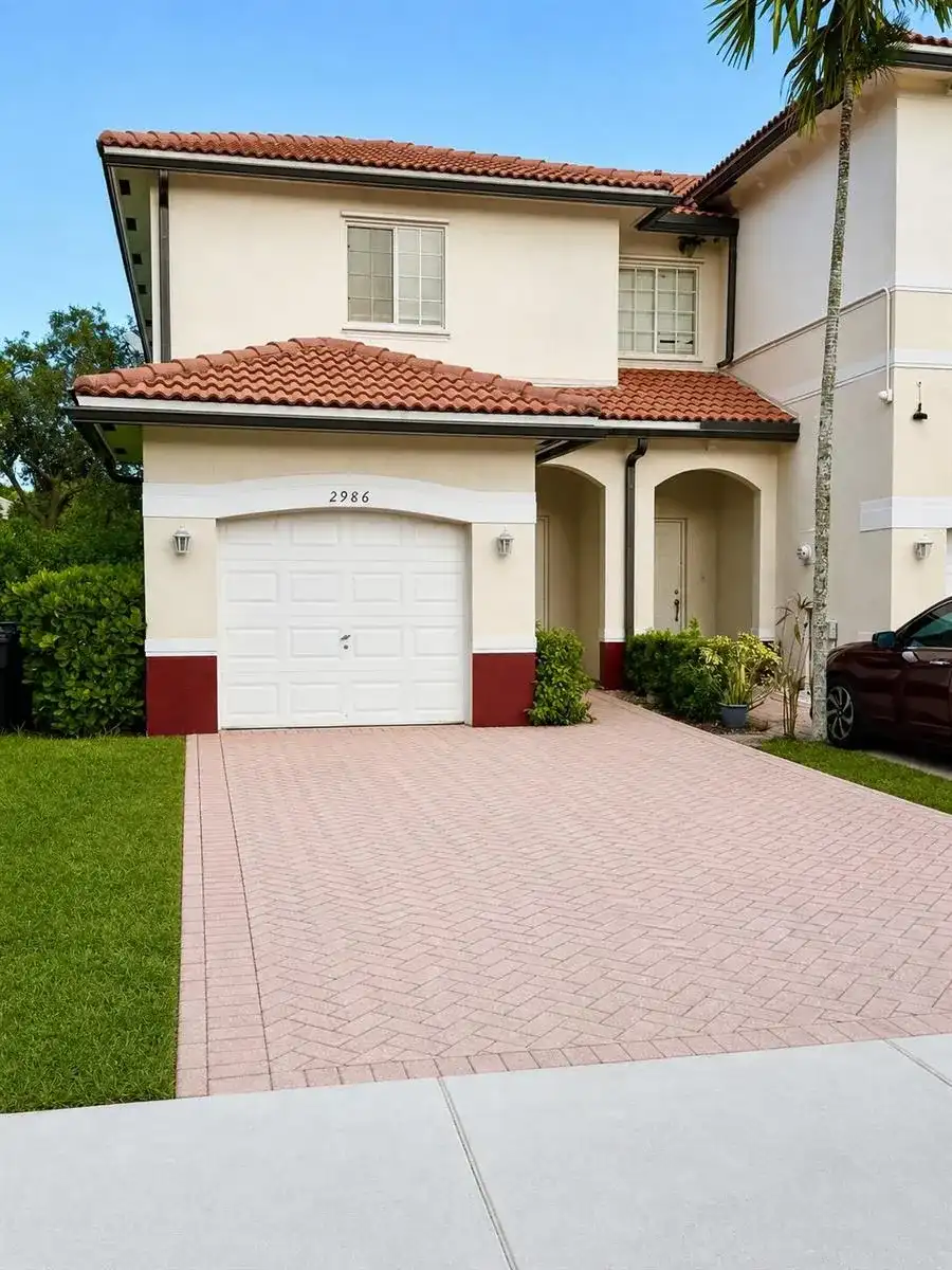 2986 NW 35TH Avenue, Lauderdale Lakes FL 33311