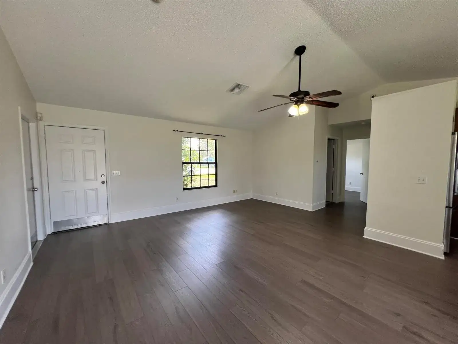 720 3RD Street SW, Vero Beach FL 32962 photo 2