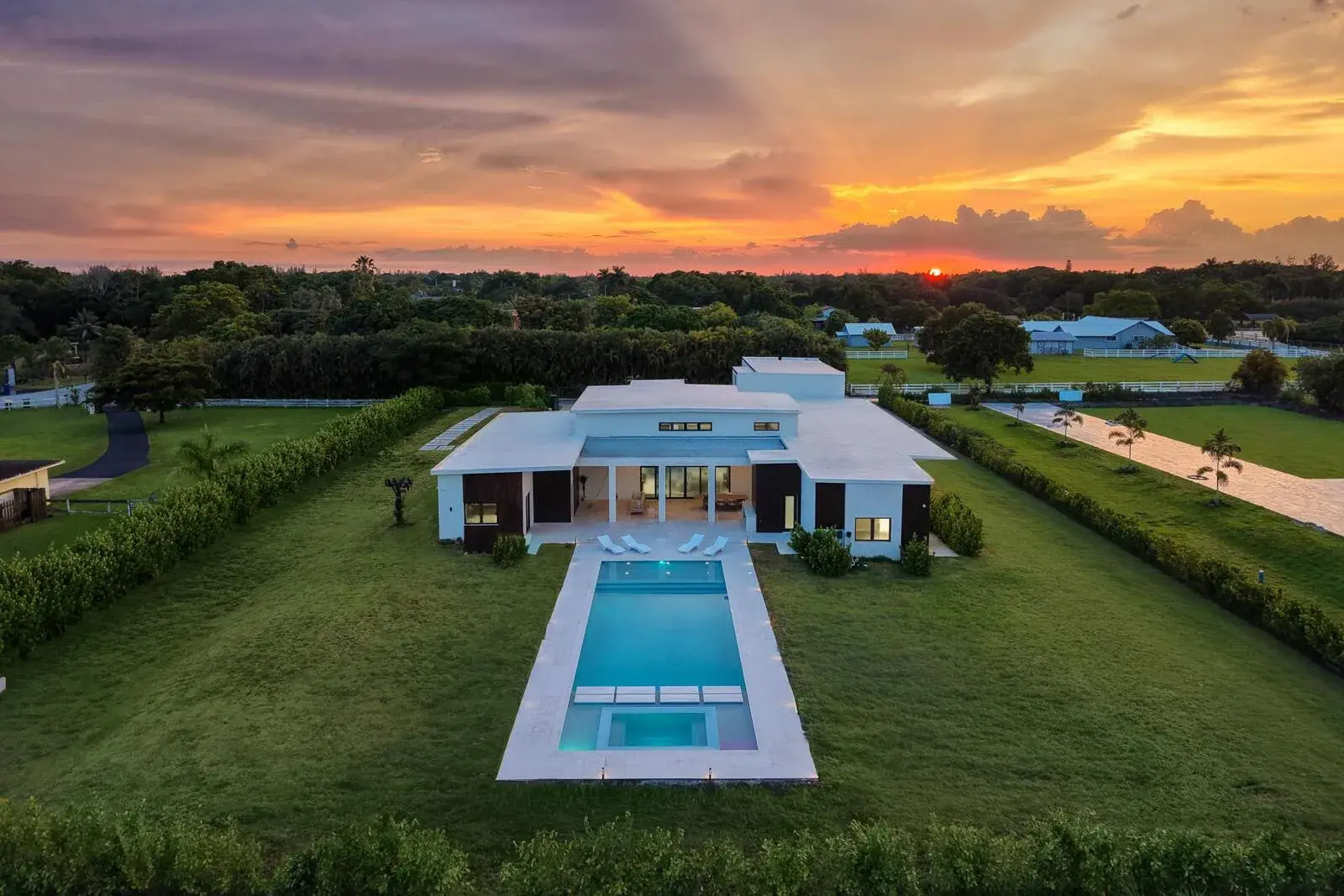 17301 SW 52nd Court, Southwest Ranches FL 33331