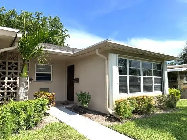 1315 HIGH POINT Way SE # B, Delray Beach FL 33445