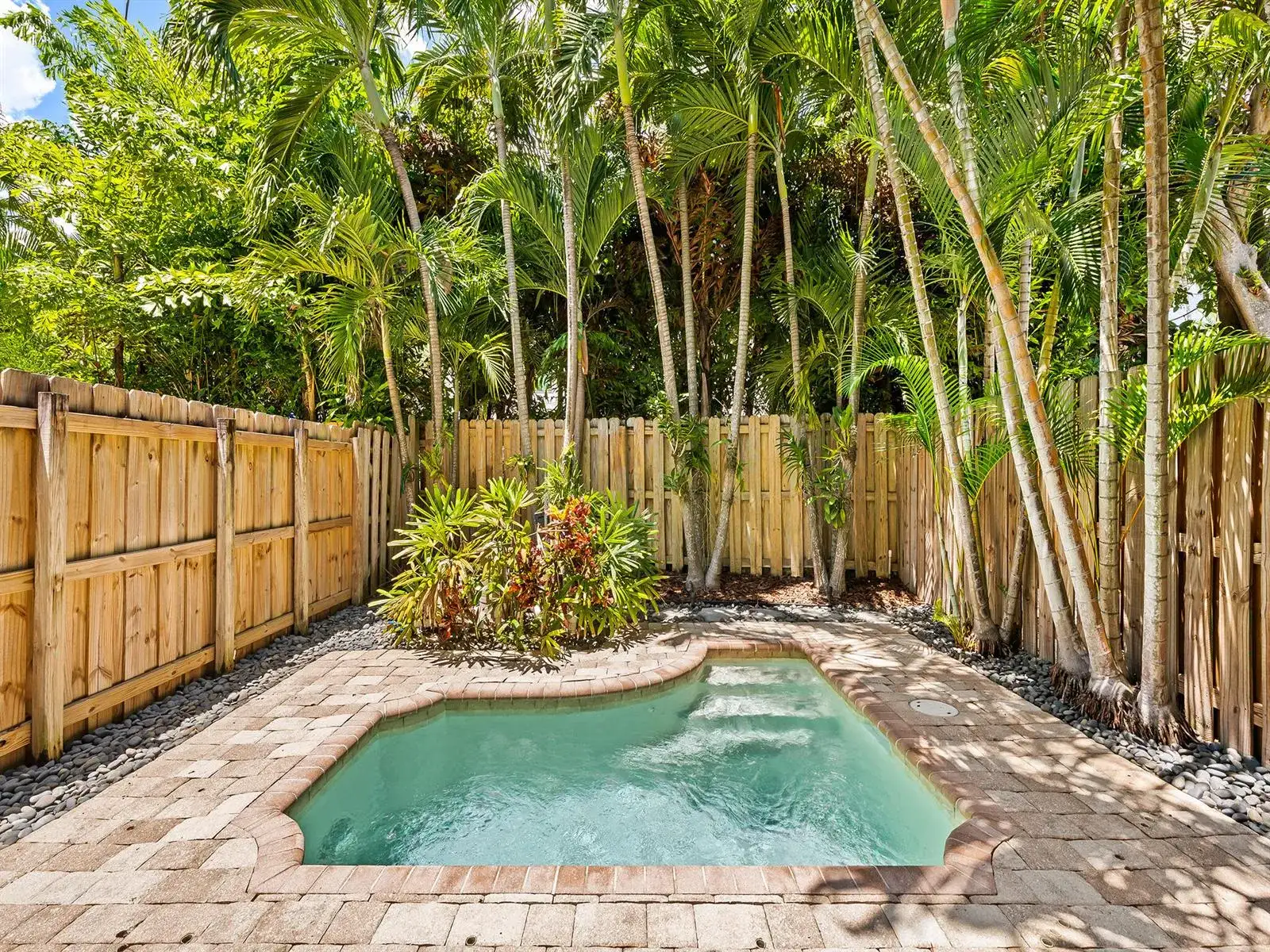 1423 NE 26th Avenue # 1423, Fort Lauderdale FL 33304 photo 2