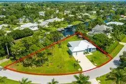 2070 NW PINE TREE Way, Stuart FL 34994