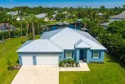 2070 NW PINE TREE Way, Stuart FL 34994