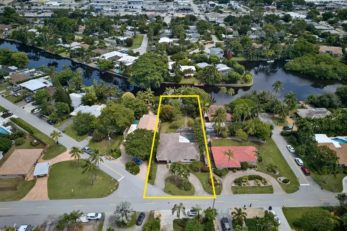 201 NE 29th Street, Wilton Manors FL 33334