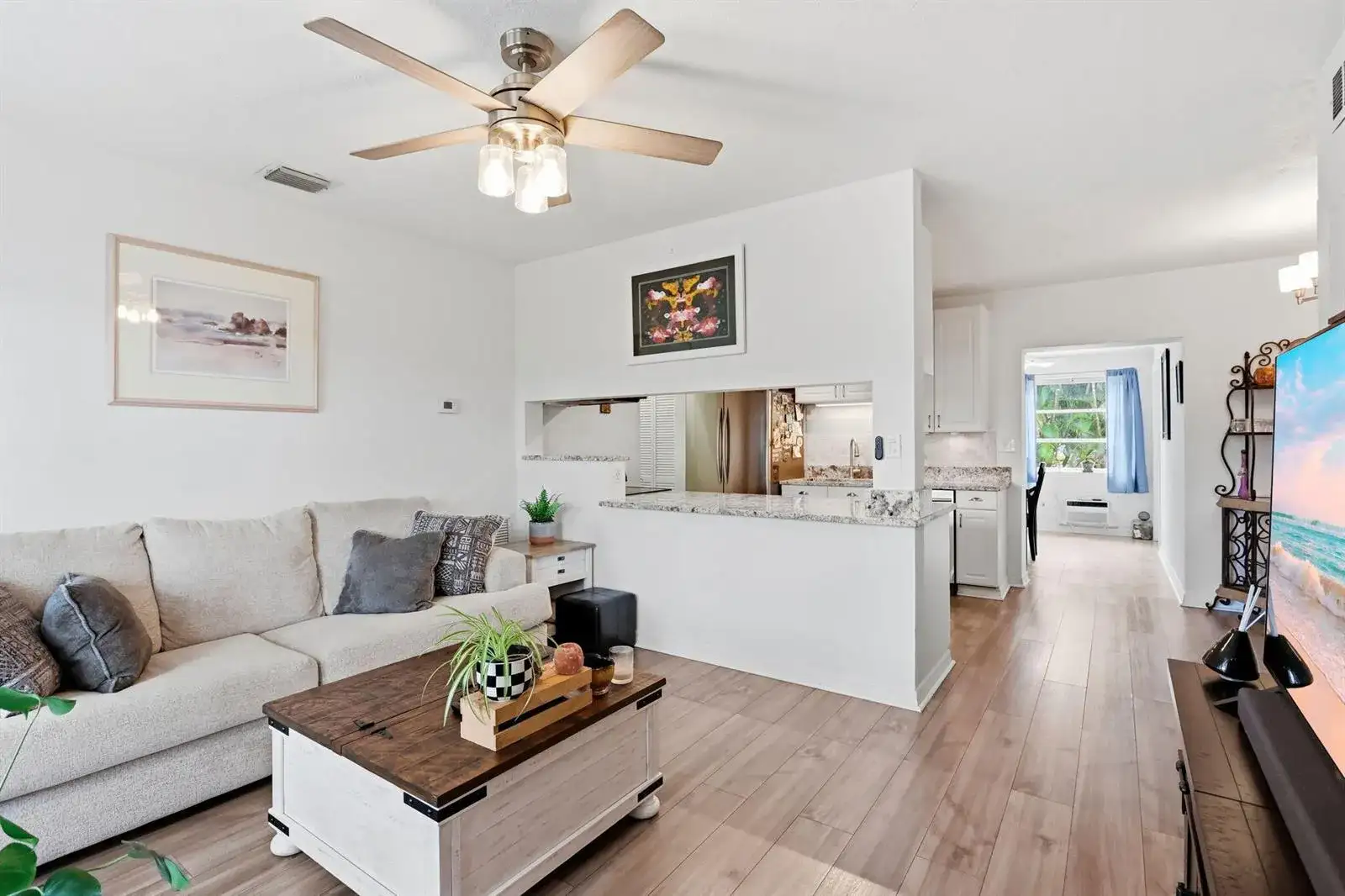 156 Granada Drive, Palm Springs FL 33461 photo 3