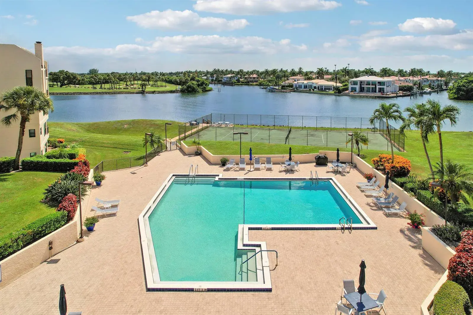 372 Golfview Road # 403, North Palm Beach FL 33408